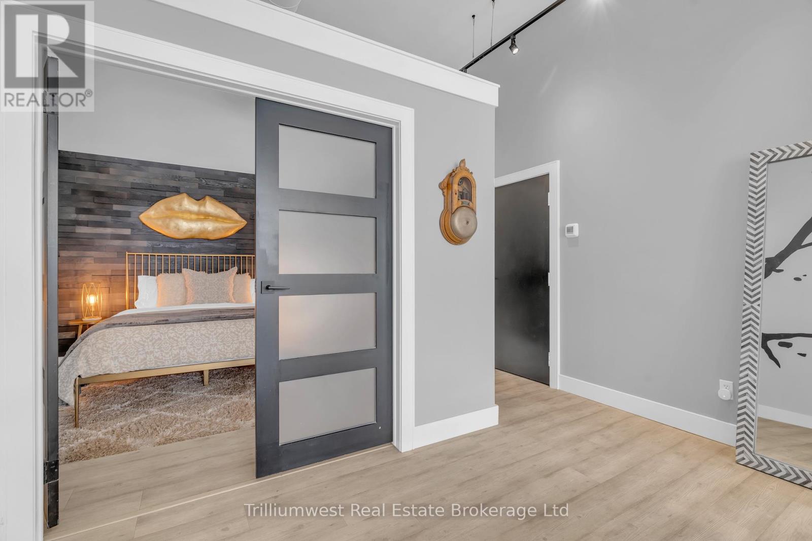 205 - 276 King Street W, Kitchener, Ontario  N2G 1B6 - Photo 36 - X12462921