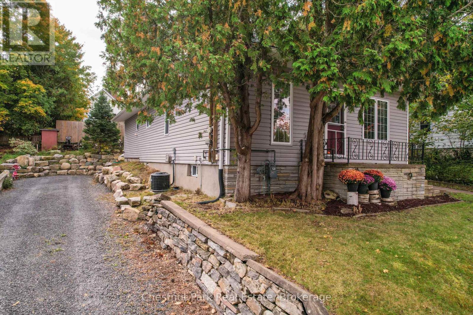 3 Cora Street E, Huntsville, Ontario  P1H 1T5 - Photo 37 - X12462943
