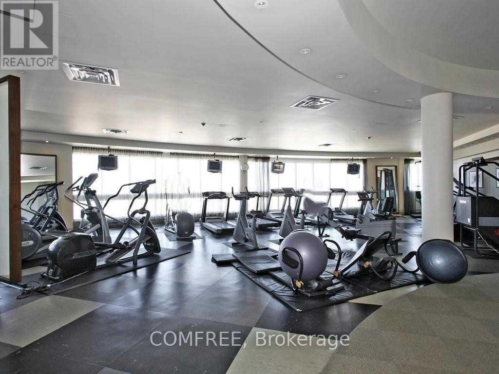 1519 - 25 The Esplanade, Toronto (Waterfront Communities), Ontario  M5E 1W5 - Photo 10 - C12463025