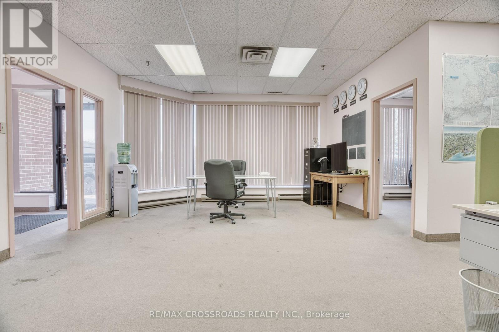 4 - 16 Esna Park Drive, Markham, Ontario  L3R 5X1 - Photo 5 - N12437236
