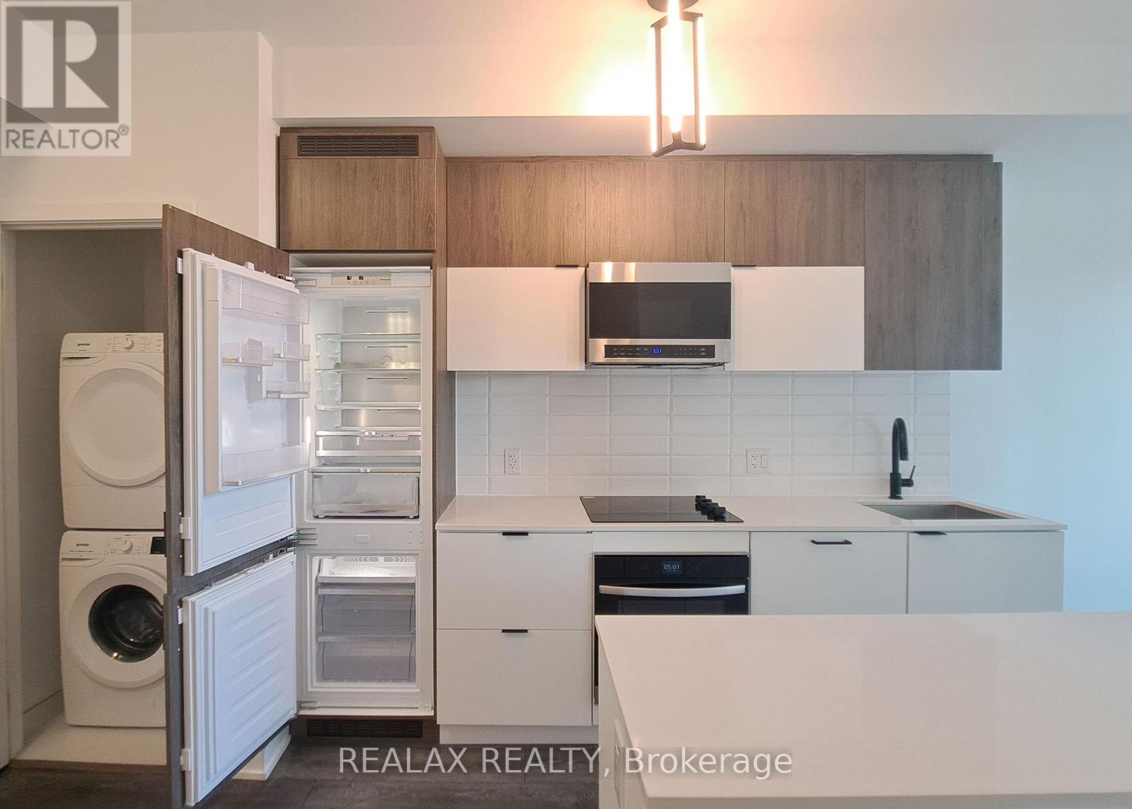 206 - 8888 Yonge Street, Richmond Hill, Ontario  L4C 5V6 - Photo 9 - N12386843