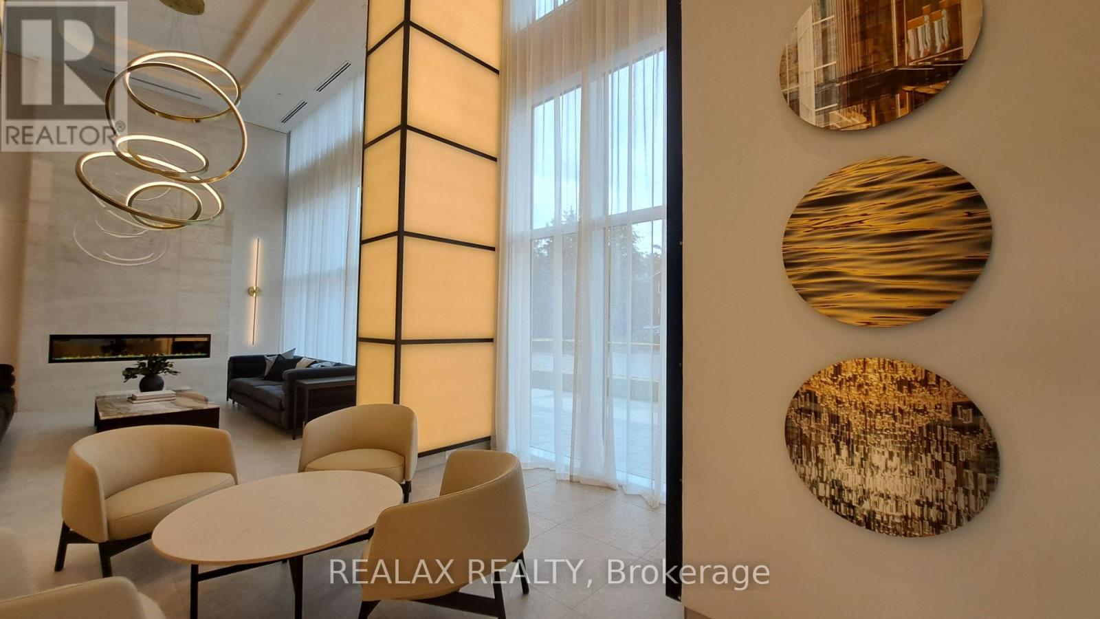 206 - 8888 Yonge Street, Richmond Hill, Ontario  L4C 5V6 - Photo 3 - N12386843