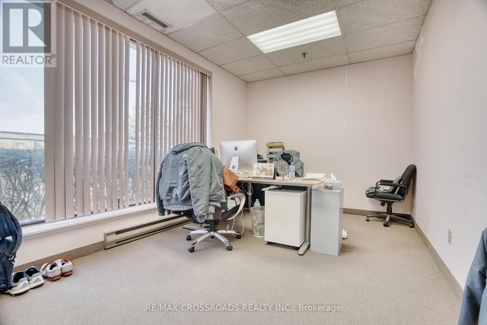 4 - 16 Esna Park Drive, Markham, Ontario  L3R 5X1 - Photo 7 - N12437236