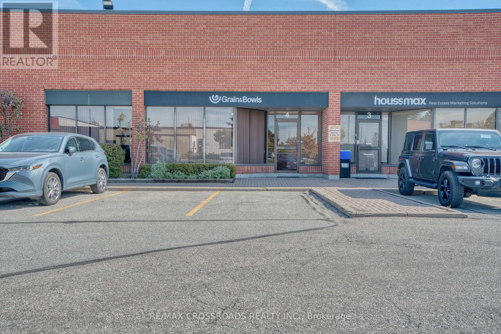 4 - 16 Esna Park Drive, Markham, Ontario  L3R 5X1 - Photo 2 - N12437236