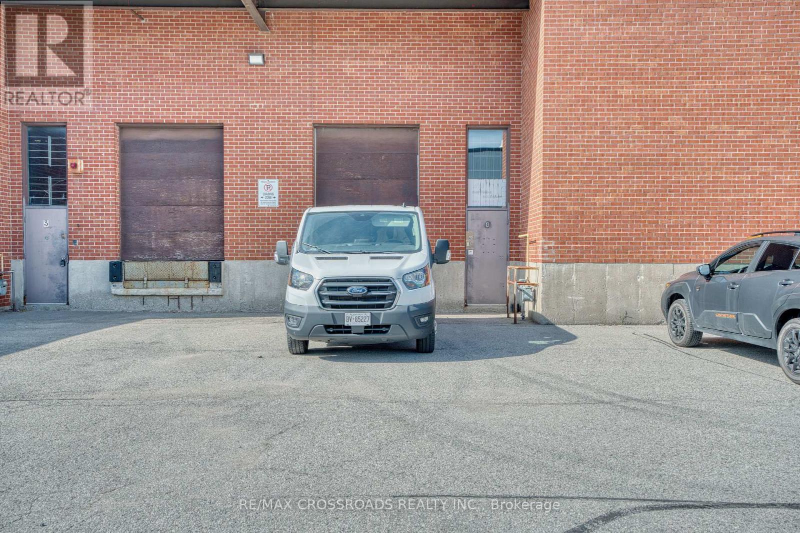 4 - 16 Esna Park Drive, Markham, Ontario  L3R 5X1 - Photo 20 - N12437236
