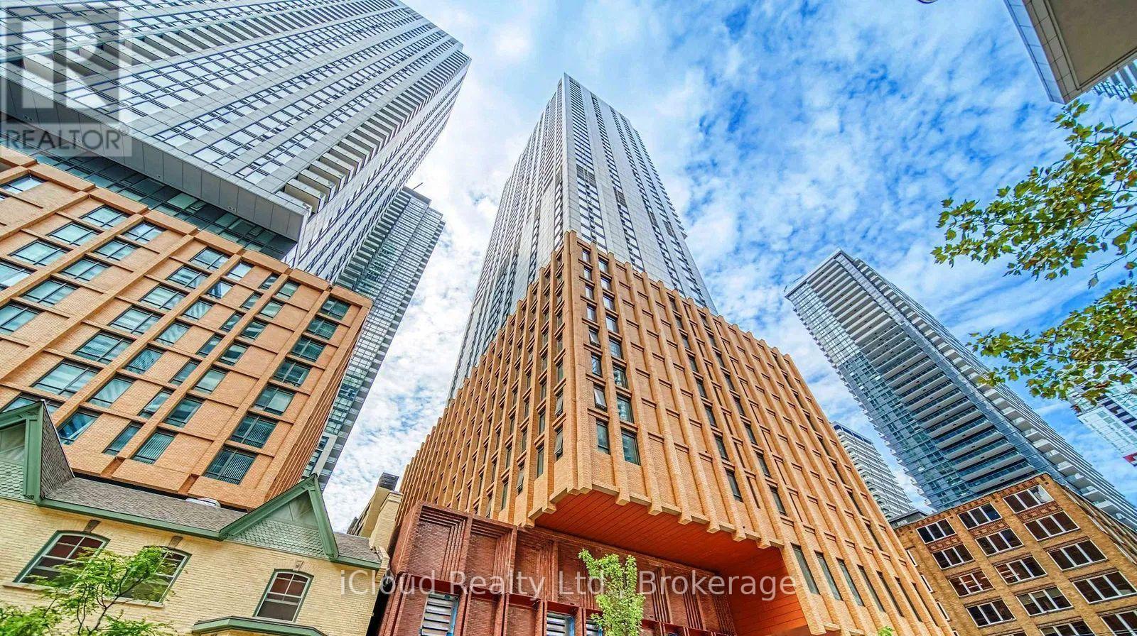 4727 - 28 WIDMER STREET, Toronto, Ontario