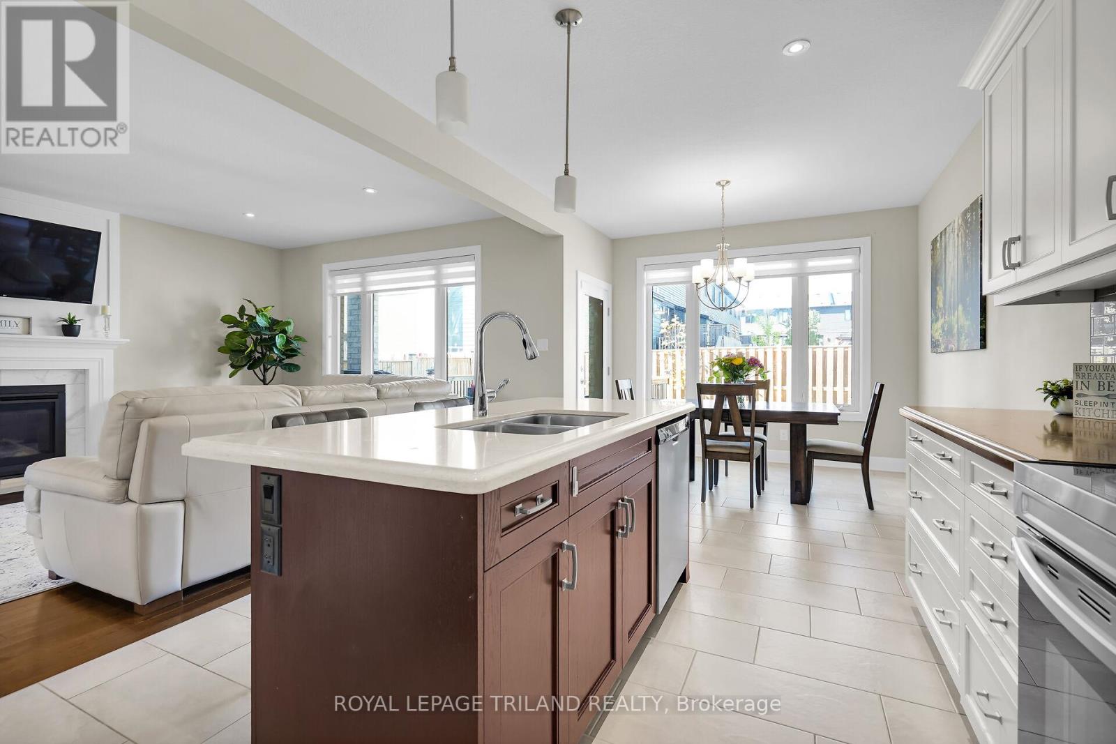 521 Sophia Crescent, London North, Ontario  N6H 5L4 - Photo 11 - X12462876