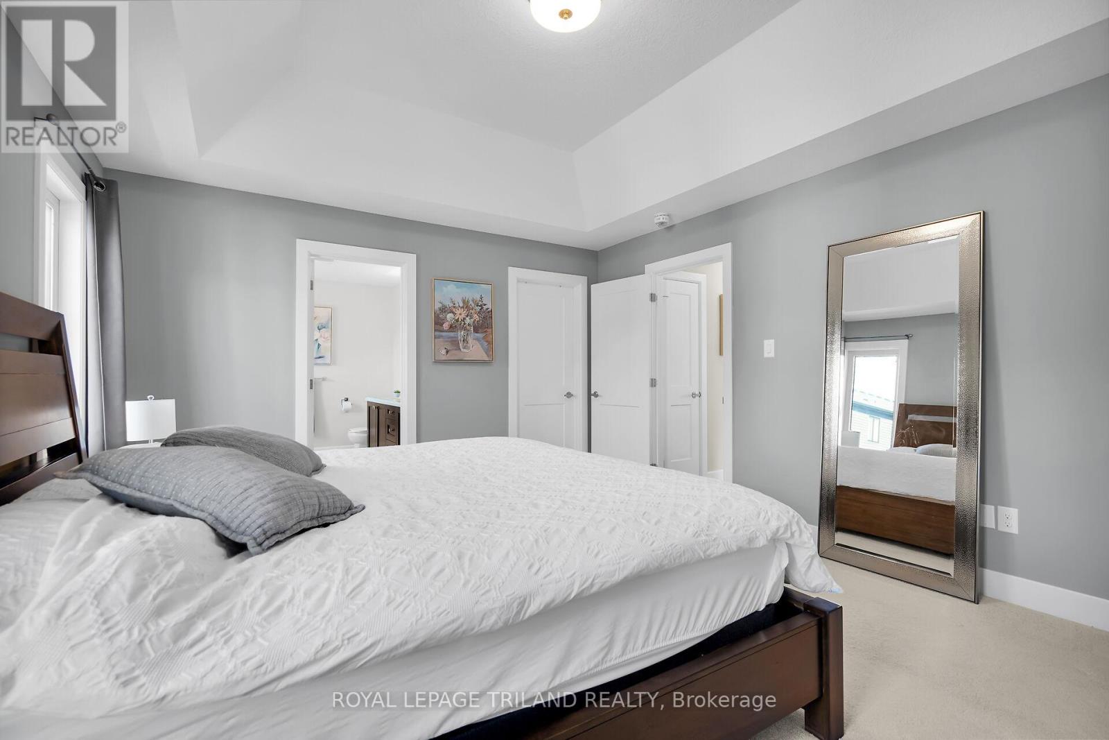521 Sophia Crescent, London North, Ontario  N6H 5L4 - Photo 21 - X12462876