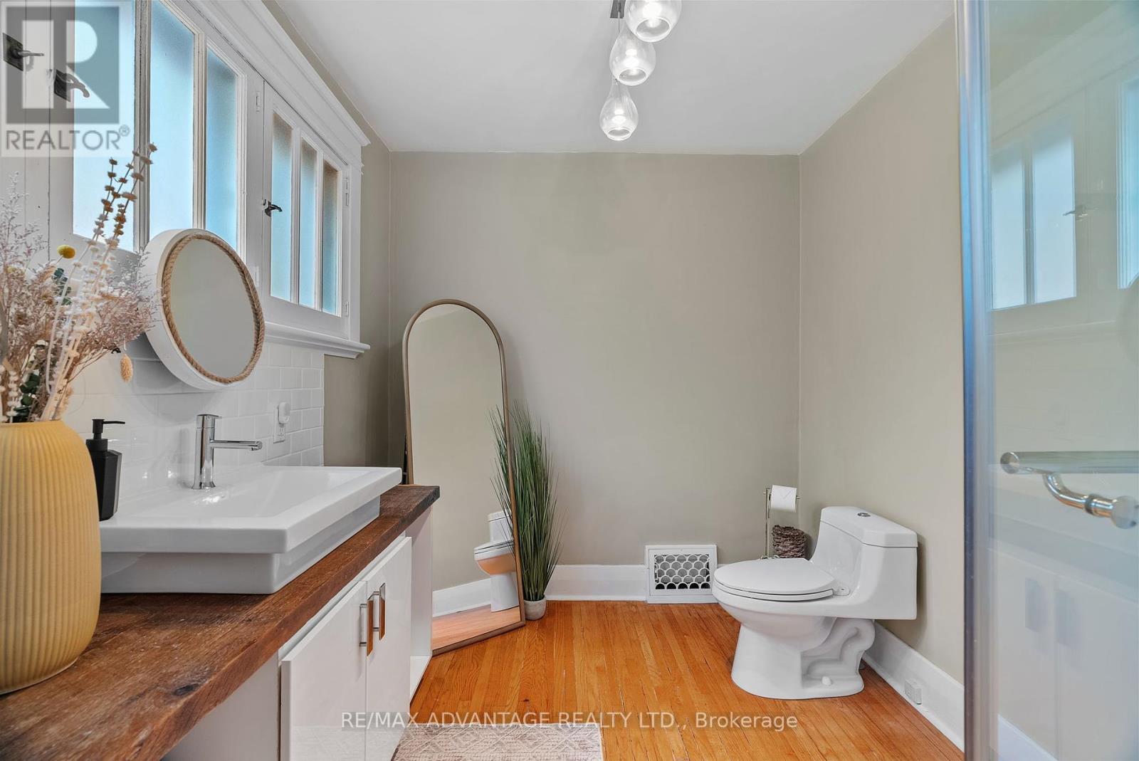 74 Emery Street E, London South, Ontario  N6C 2C8 - Photo 22 - X12462894