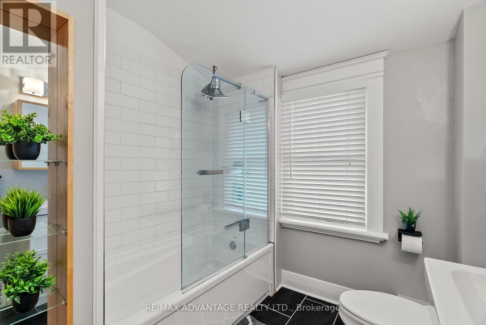 74 Emery Street E, London South, Ontario  N6C 2C8 - Photo 33 - X12462894