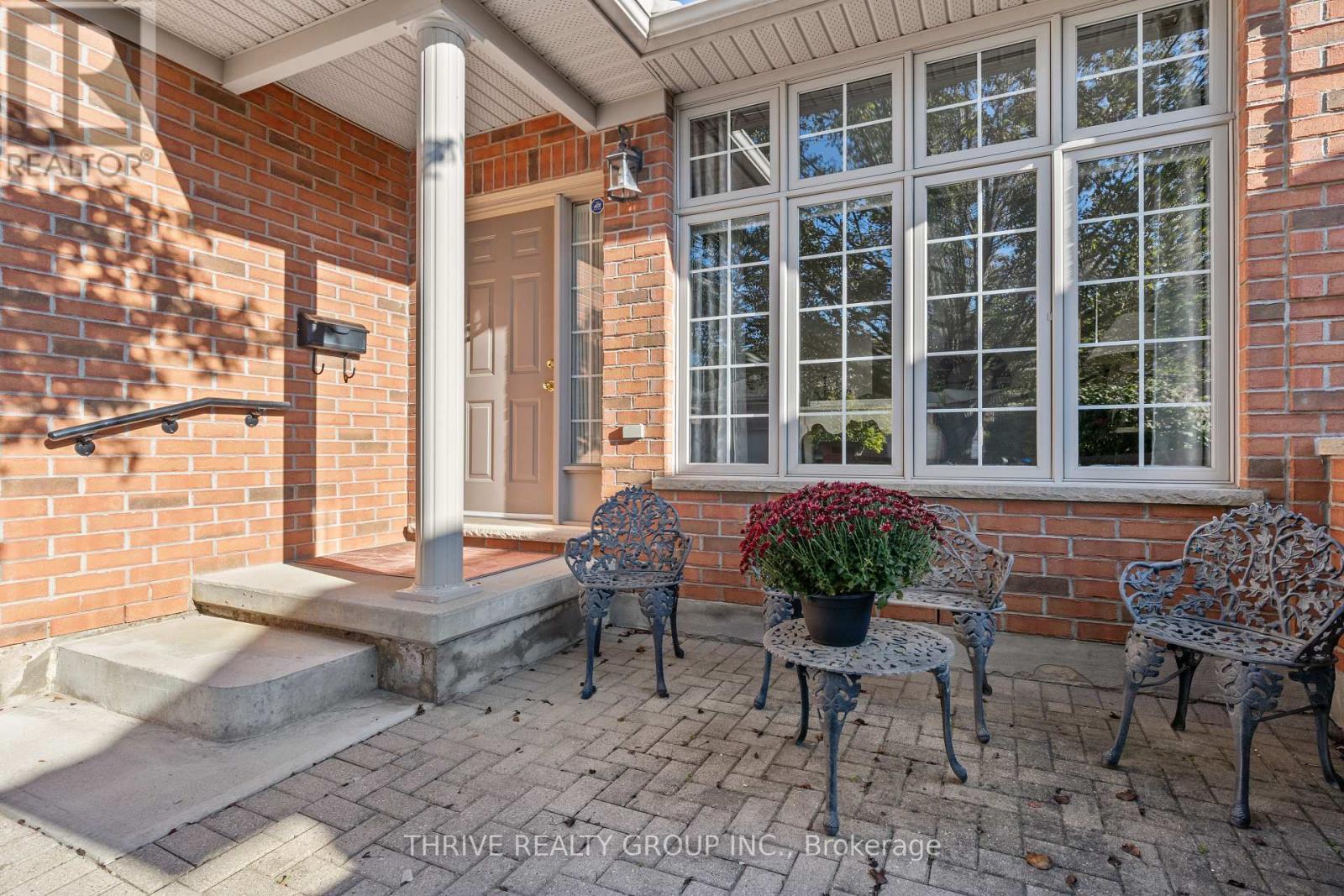 10 - 18 Cadeau Terrace, London South, Ontario  N6K 4Z1 - Photo 5 - X12462895