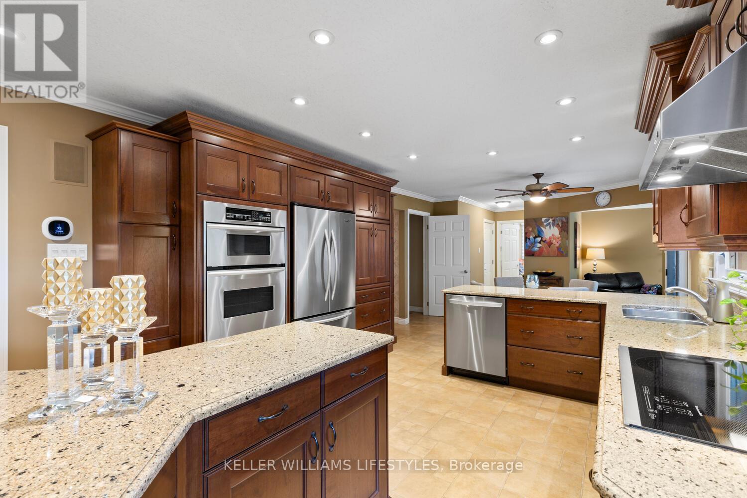 114 Monte Vista Crescent, London South, Ontario  N6J 4P3 - Photo 13 - X12462940