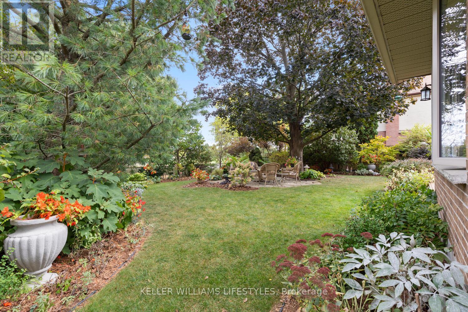 114 Monte Vista Crescent, London South, Ontario  N6J 4P3 - Photo 46 - X12462940