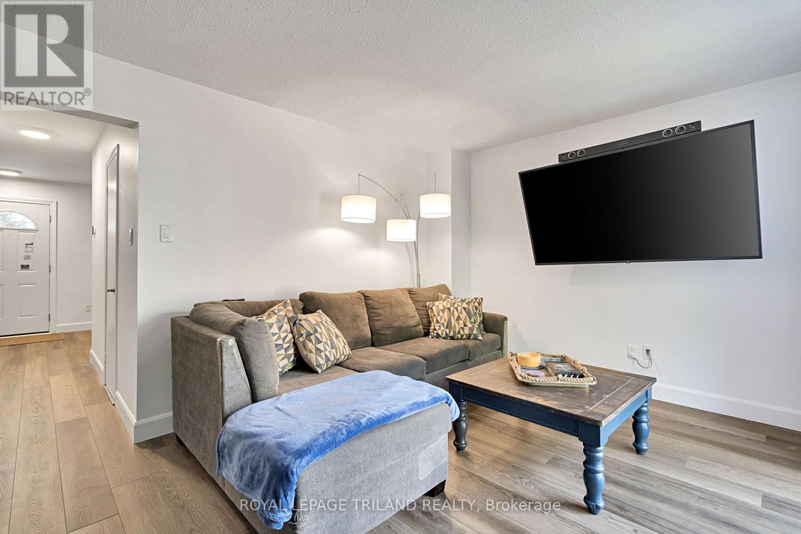 411 Wilkins Street, London South, Ontario  N6C 5B5 - Photo 15 - X12463019