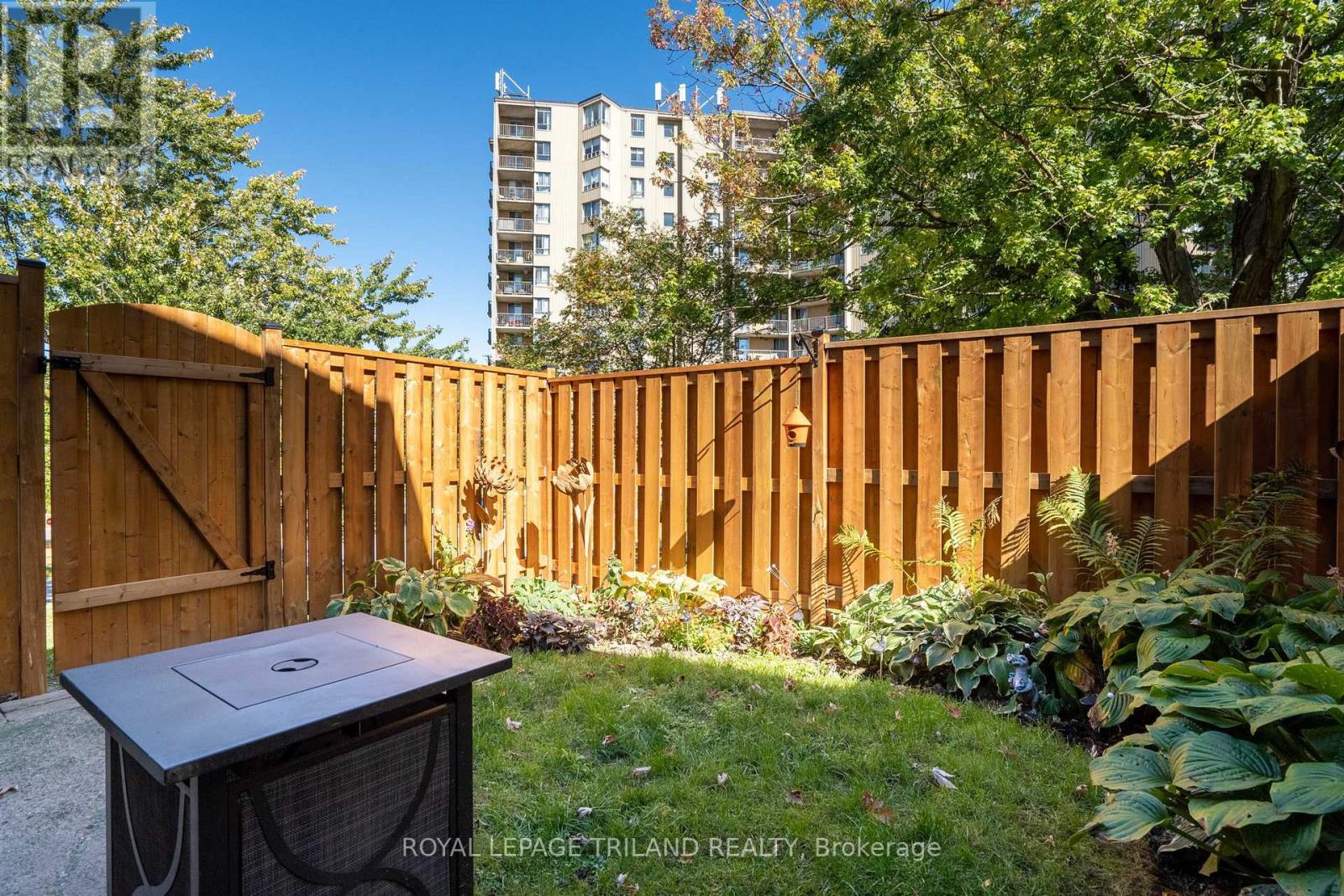 411 Wilkins Street, London South, Ontario  N6C 5B5 - Photo 33 - X12463019
