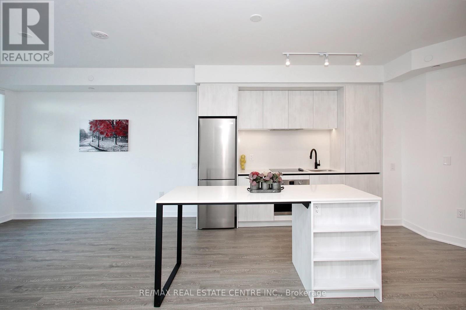 1506 - 2495 Eglinton Avenue W, Mississauga, Ontario  L5M 2V8 - Photo 6 - W12449102