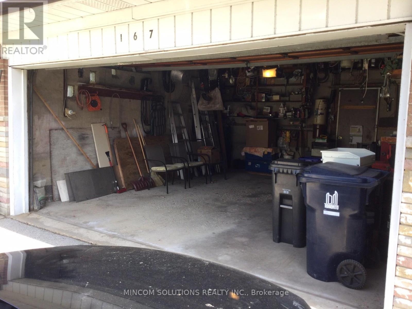 167 Kingsview Boulevard, Toronto, Ontario  M9R 1V7 - Photo 38 - W12462380