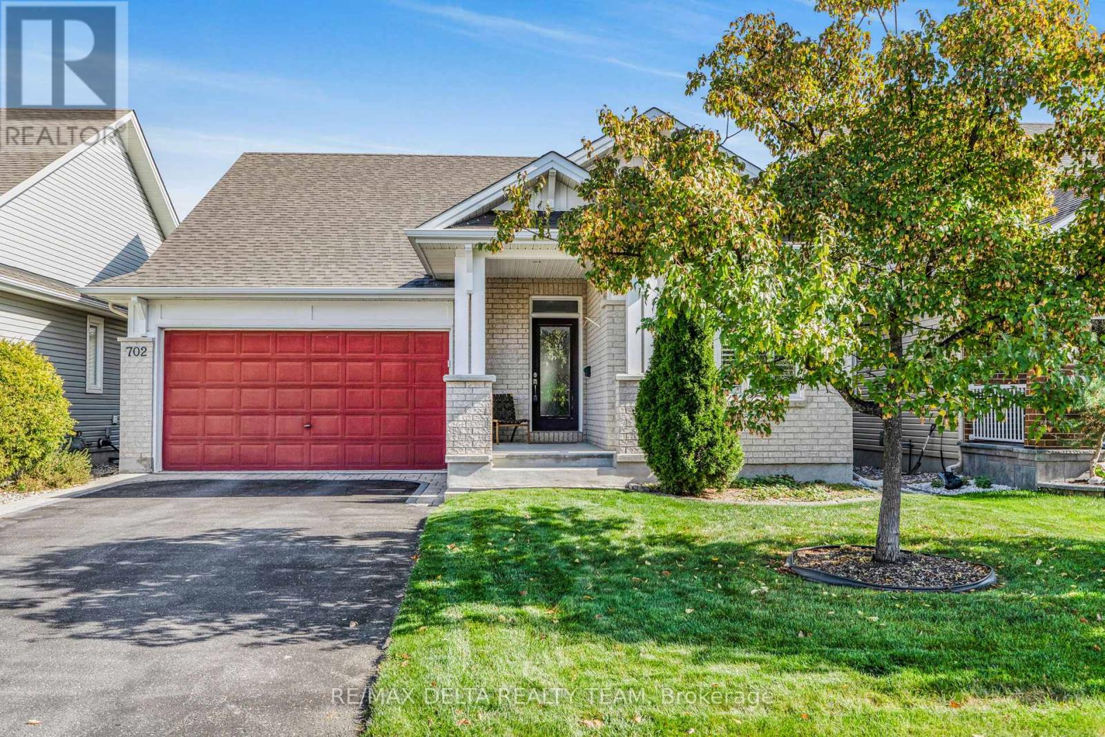 702 CABRIS CRESCENT, ottawa, Ontario