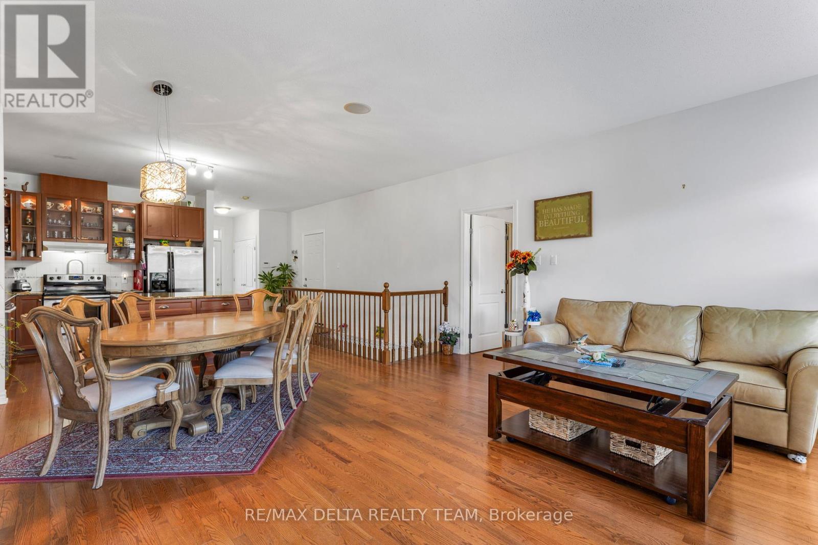 702 Cabris Crescent, Ottawa, Ontario  K4A 0T6 - Photo 15 - X12462947