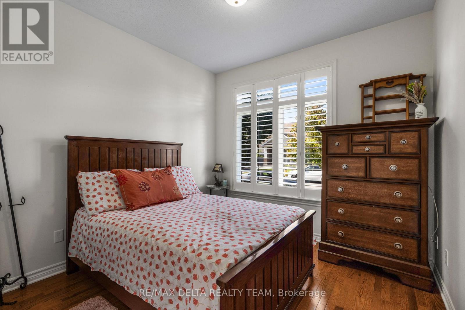 702 Cabris Crescent, Ottawa, Ontario  K4A 0T6 - Photo 4 - X12462947