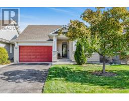 702 CABRIS CRESCENT, Ottawa, Ontario