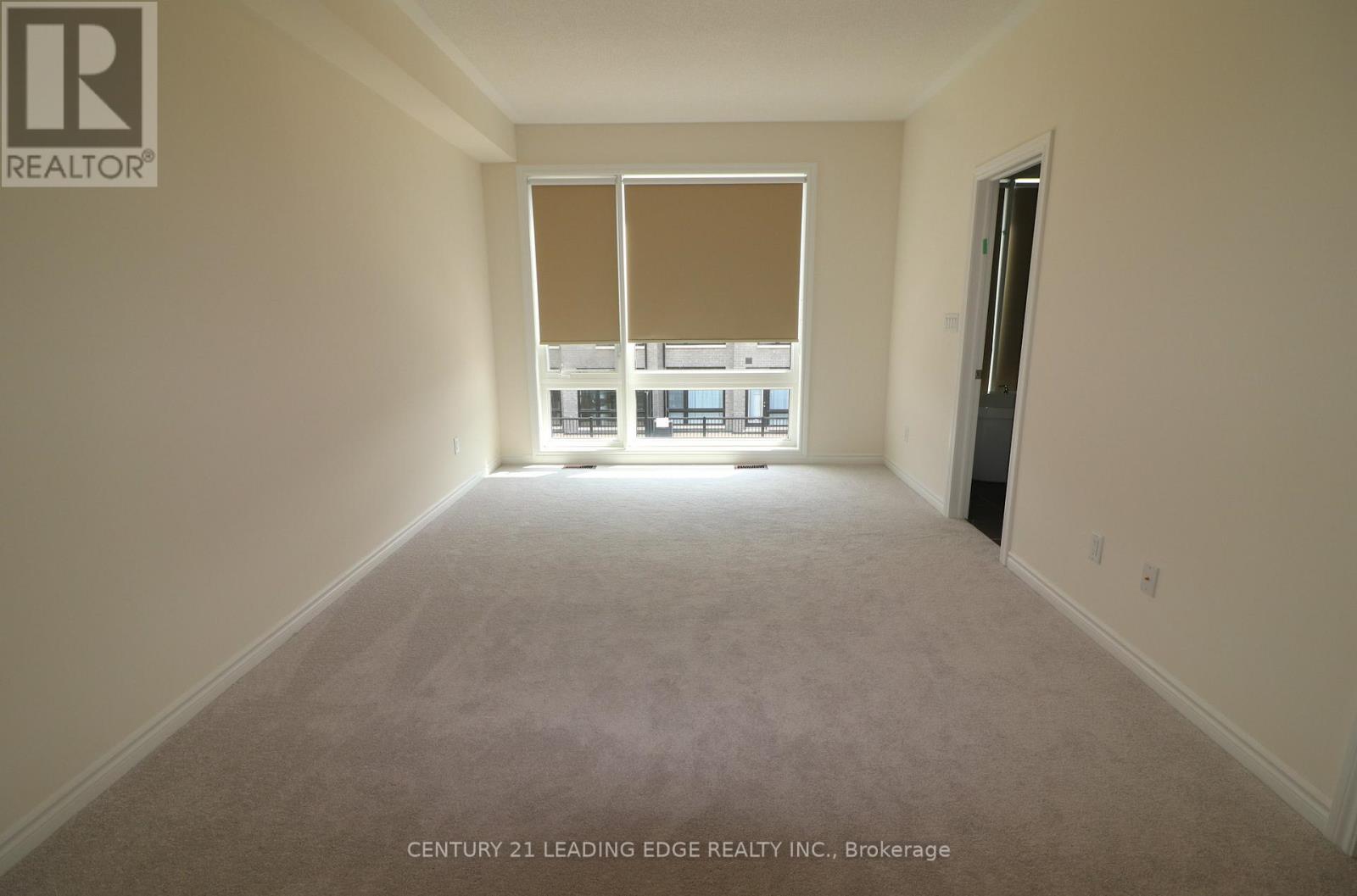 30 Hammersmith Lane, Markham, Ontario  L6C 0Z5 - Photo 7 - N12350178