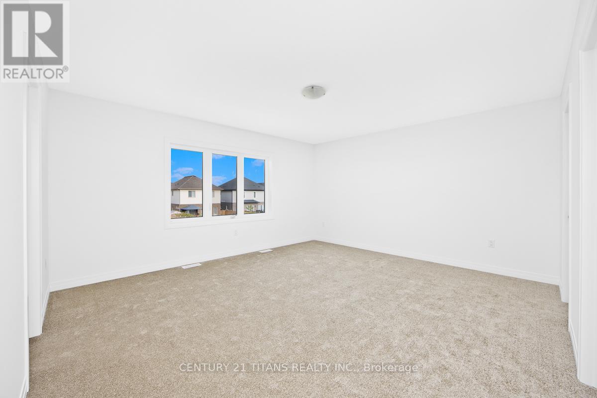 159 Velvet Way, Thorold, Ontario  L2V 0P1 - Photo 3 - X12462564