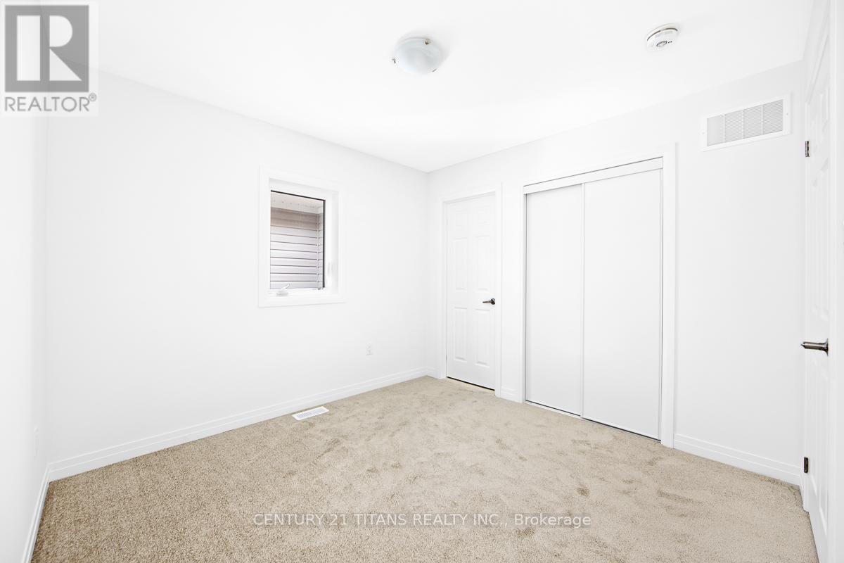 159 Velvet Way, Thorold, Ontario  L2V 0P1 - Photo 6 - X12462564
