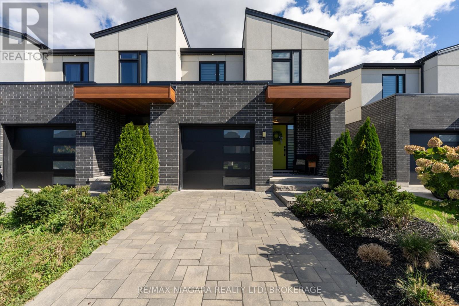 7194 PARSA STREET, niagara falls (brown), Ontario