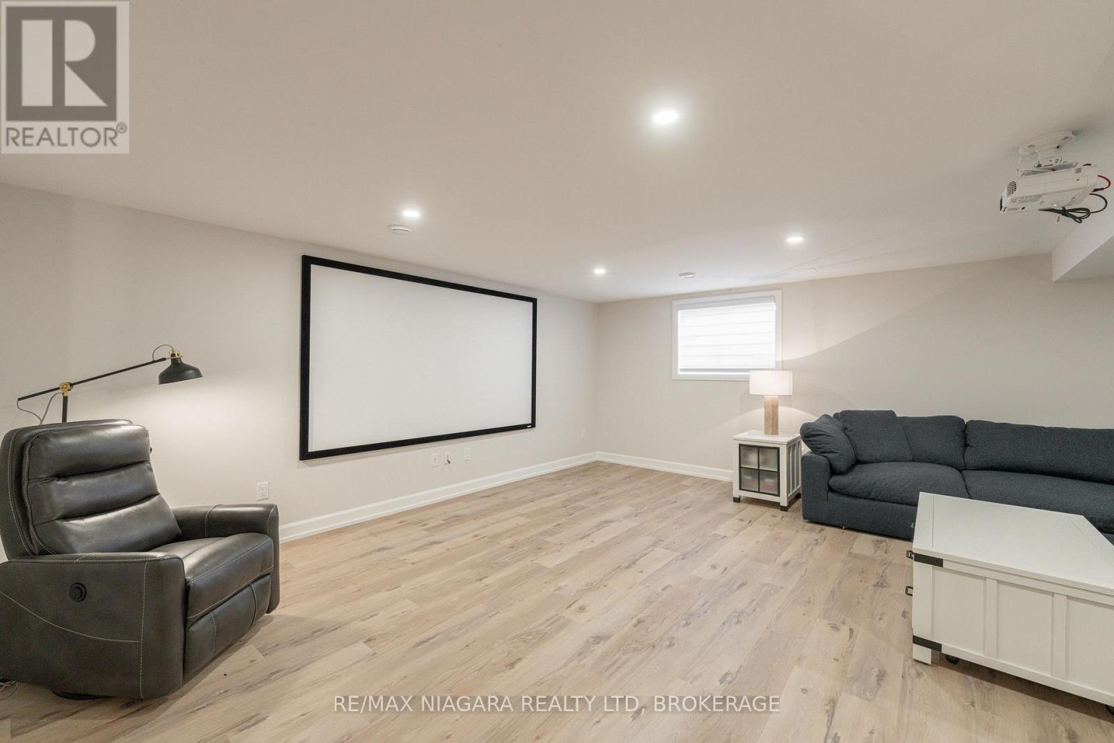 7194 Parsa Street, Niagara Falls (Brown), Ontario  L2H 3T1 - Photo 34 - X12462996
