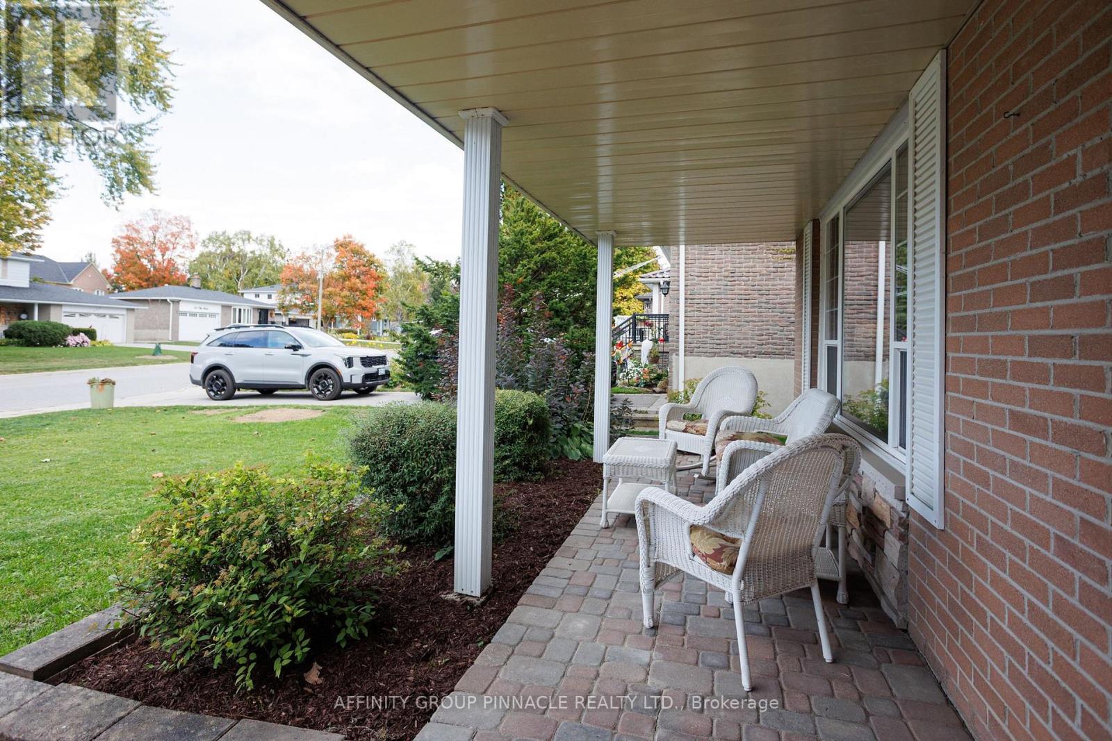 504 Elm Road, Whitchurch-Stouffville, Ontario  L4A 2S1 - Photo 3 - N12463063
