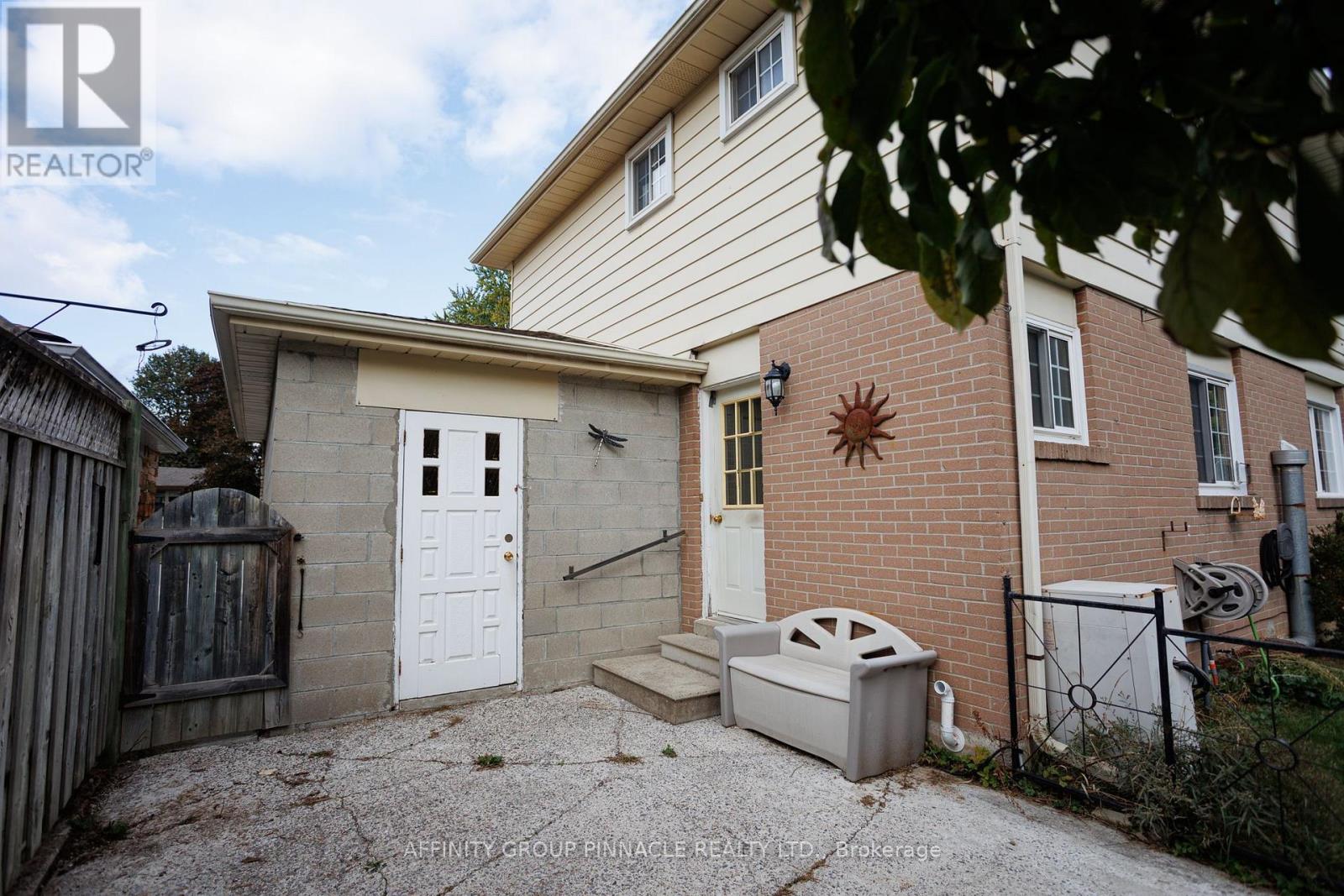 504 Elm Road, Whitchurch-Stouffville, Ontario  L4A 2S1 - Photo 8 - N12463063