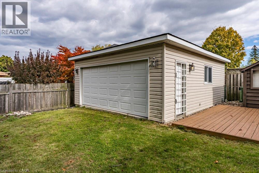 105 Mcelroy Road E, Hamilton, Ontario  L9A 1Z1 - Photo 28 - 40778646