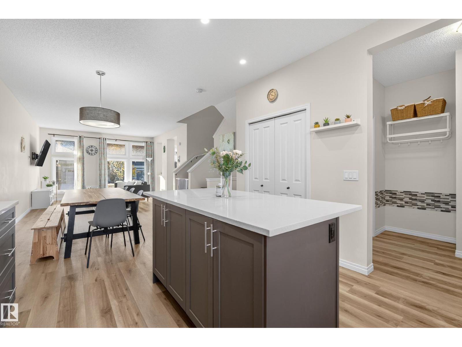 1011 Daniels Lo Sw, Edmonton, Alberta  T6W 4C9 - Photo 12 - E4462124