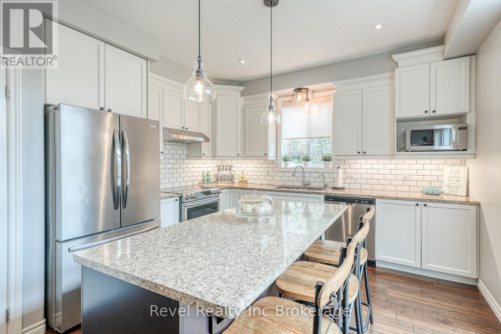 2 Brookfield Court, Ingersoll, Ontario  N5C 0C4 - Photo 5 - X12462886