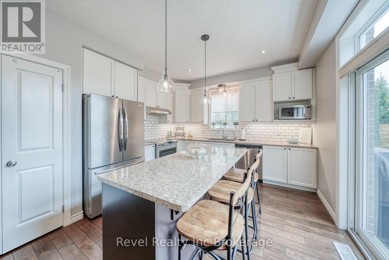 2 Brookfield Court, Ingersoll, Ontario  N5C 0C4 - Photo 6 - X12462886