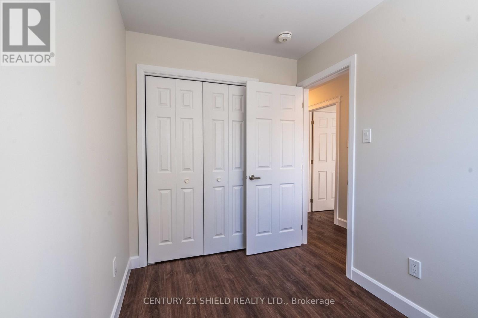 301 Kooiman Avenue, Cornwall, Ontario  K6J 0C4 - Photo 12 - X12463010