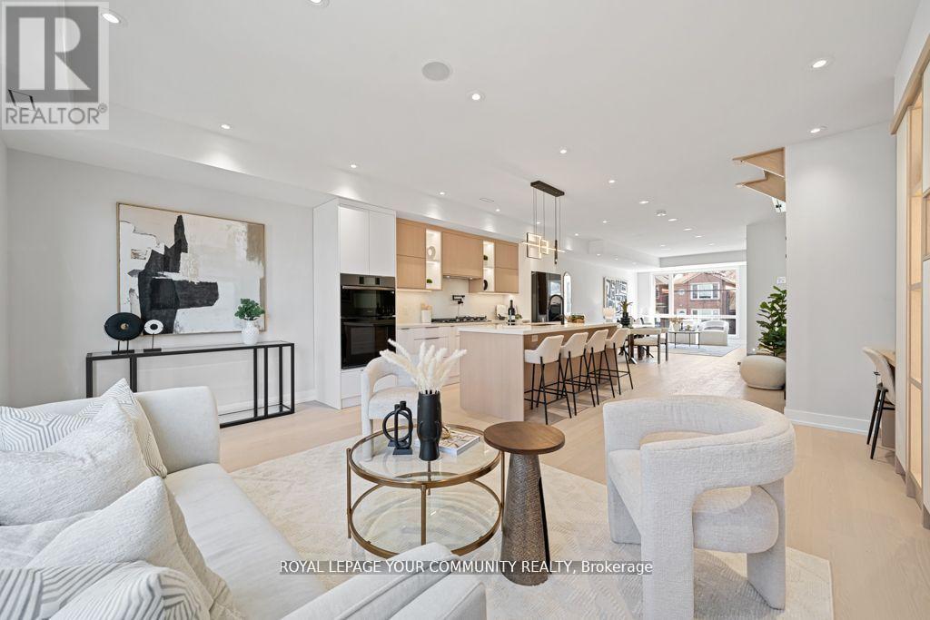 266 WESTLAKE AVENUE, Toronto, Ontario
