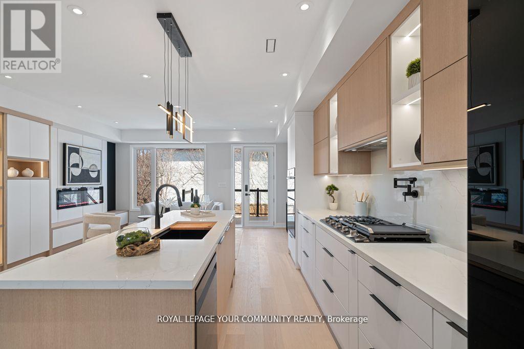 266 Westlake Avenue, Toronto, Ontario  M4C 4T6 - Photo 9 - E12462801