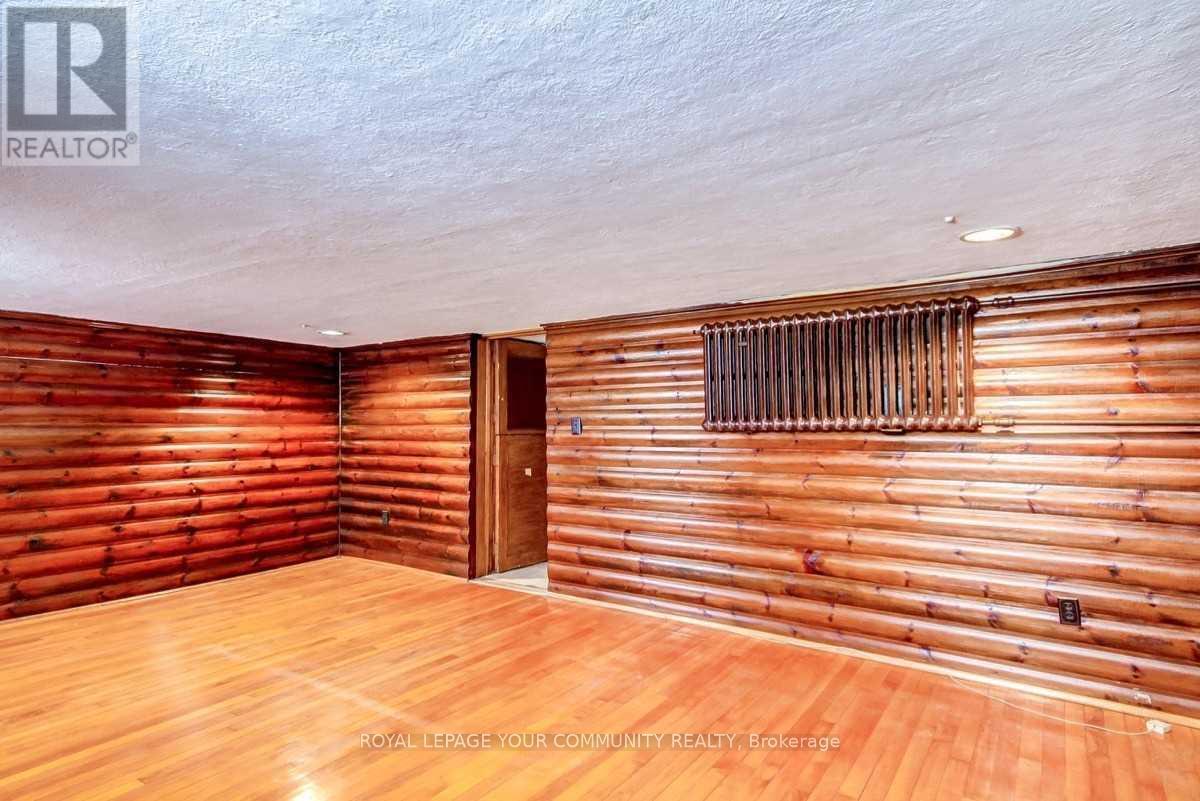 203 Woodycrest Avenue, Toronto, Ontario  M4J 3C4 - Photo 15 - E12462846