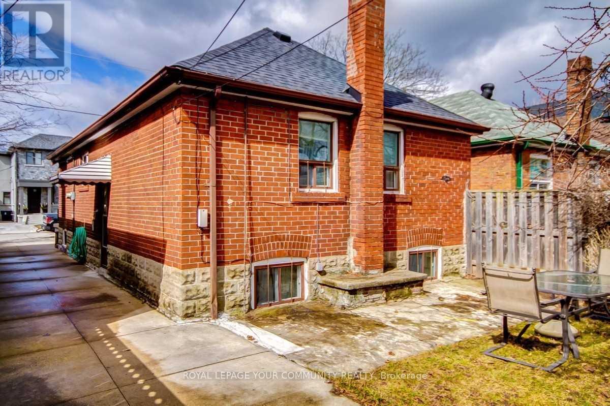 203 Woodycrest Avenue, Toronto, Ontario  M4J 3C4 - Photo 18 - E12462846