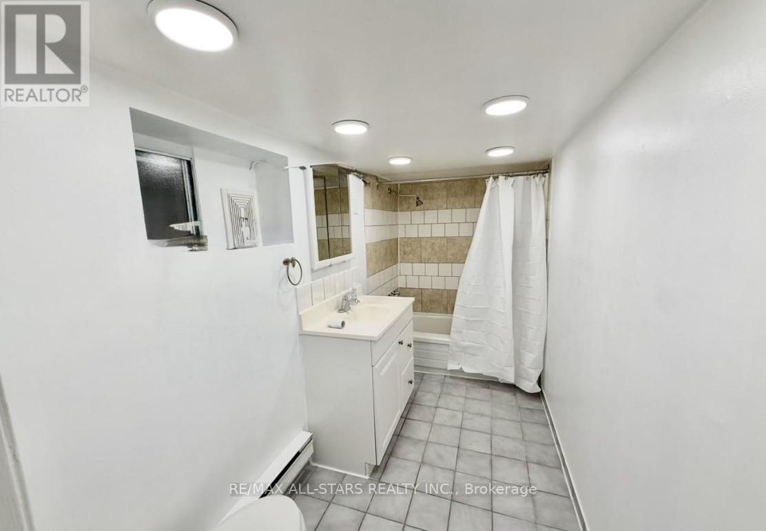 1 - 1918a Queen Street E, Toronto, Ontario  M4L 1H6 - Photo 8 - E12358992