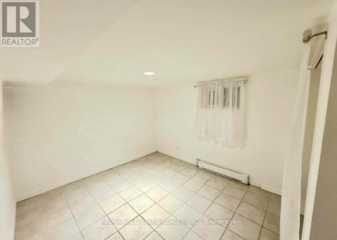 1 - 1918a Queen Street E, Toronto, Ontario  M4L 1H6 - Photo 6 - E12358992