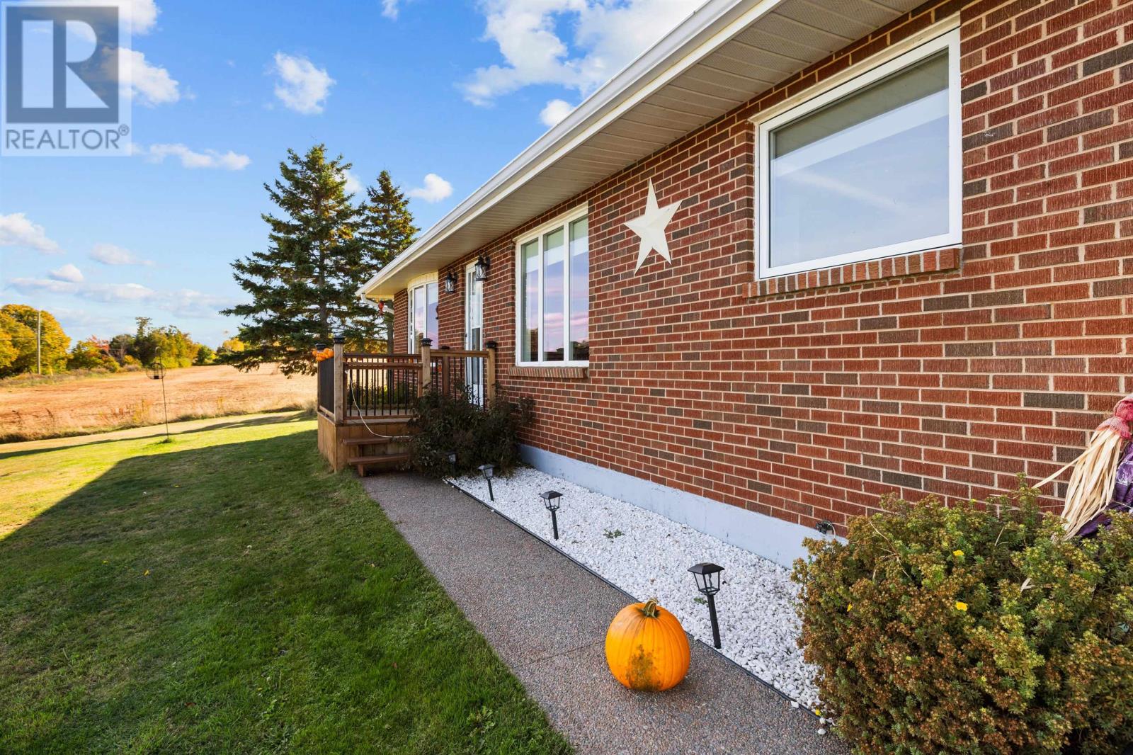 2389 Mackinnion Point Road, Pisquid, Prince Edward Island  C0A 1T0 - Photo 34 - 202525856