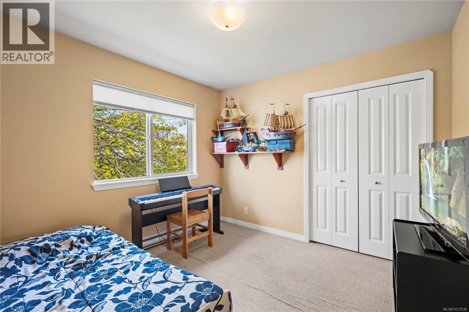 2901 Harriet Rd, Victoria, British Columbia  V8T 4N4 - Photo 22 - 1017538