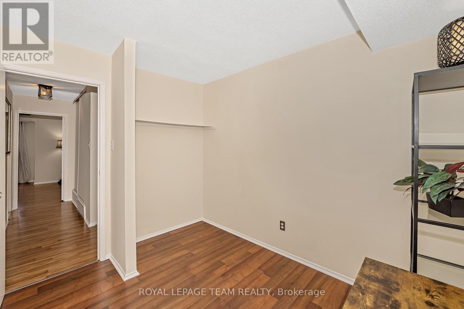 1844 Stonehenge Crescent, Ottawa, Ontario  K1B 4Z9 - Photo 29 - X12462851
