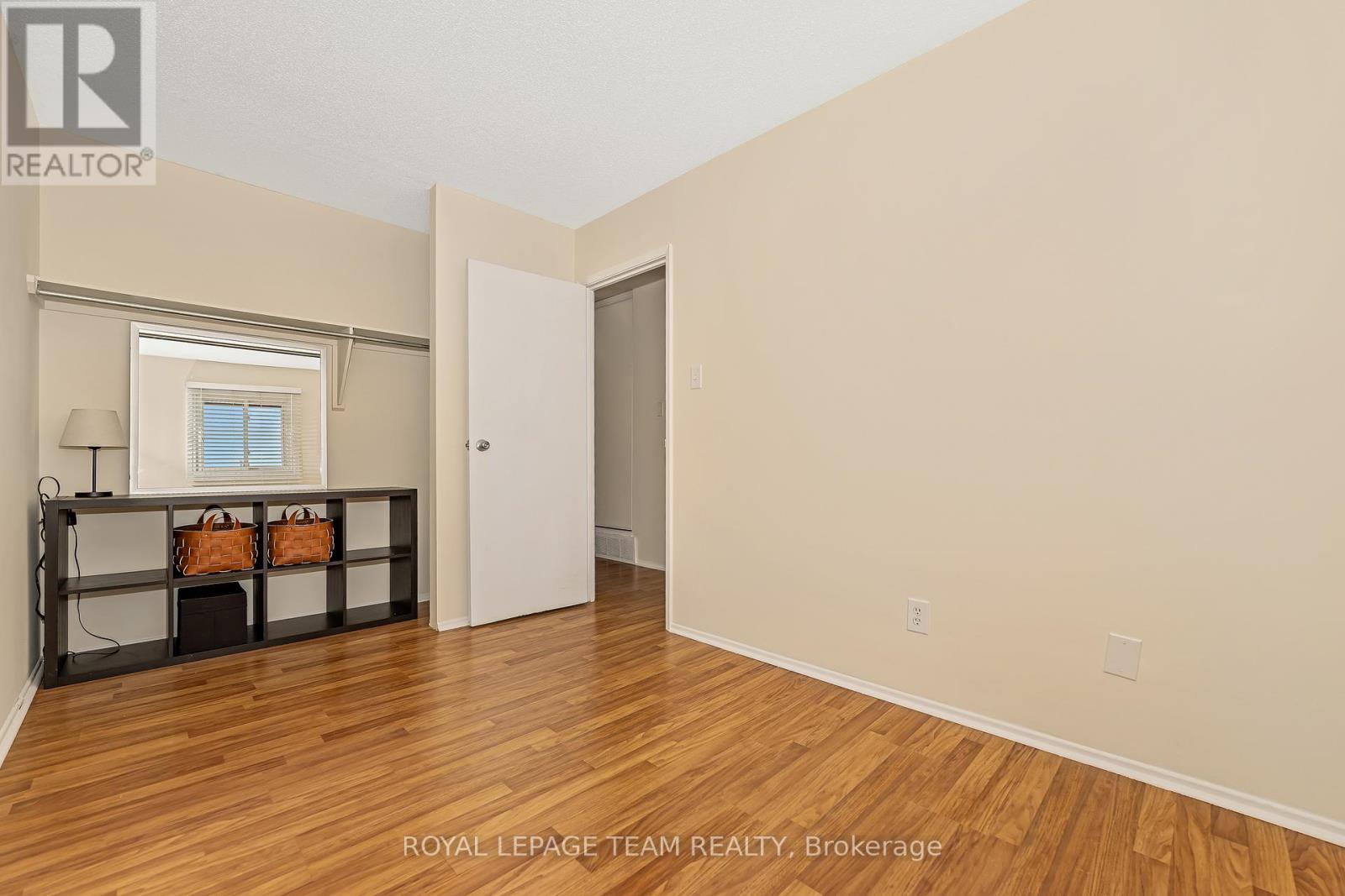 1844 Stonehenge Crescent, Ottawa, Ontario  K1B 4Z9 - Photo 28 - X12462851
