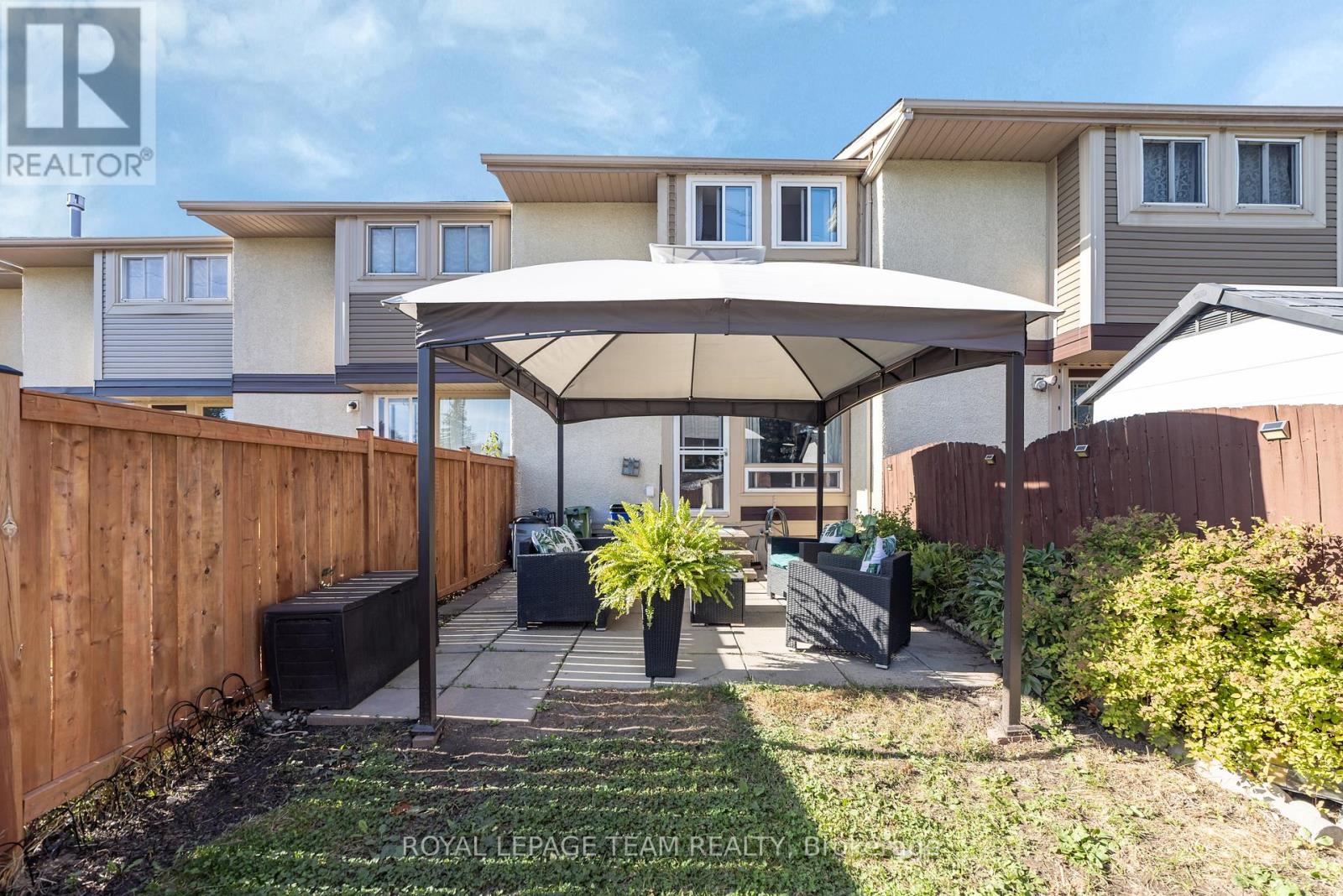 1844 Stonehenge Crescent, Ottawa, Ontario  K1B 4Z9 - Photo 36 - X12462851