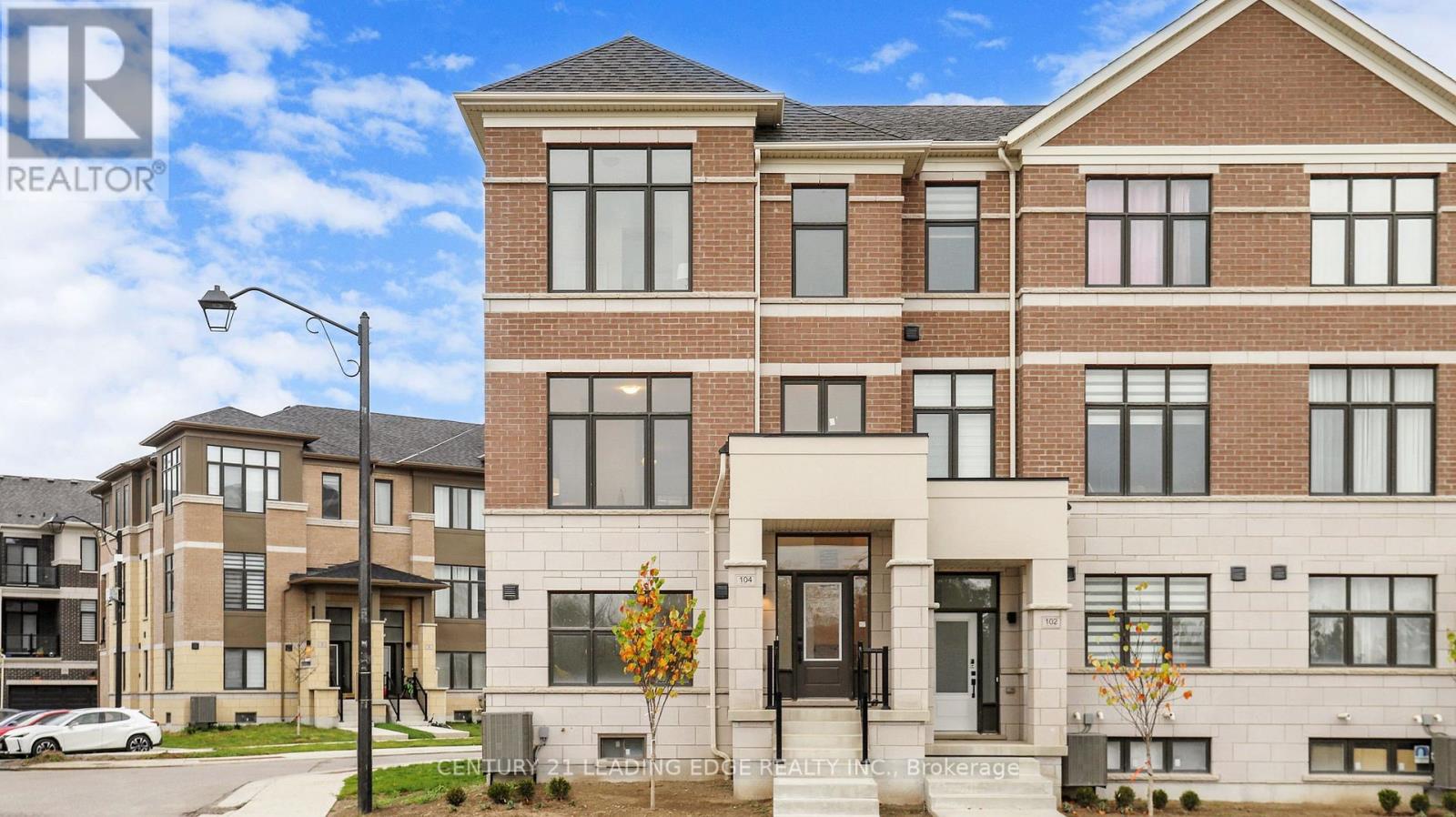 104 LUNAY DRIVE, Richmond Hill, Ontario