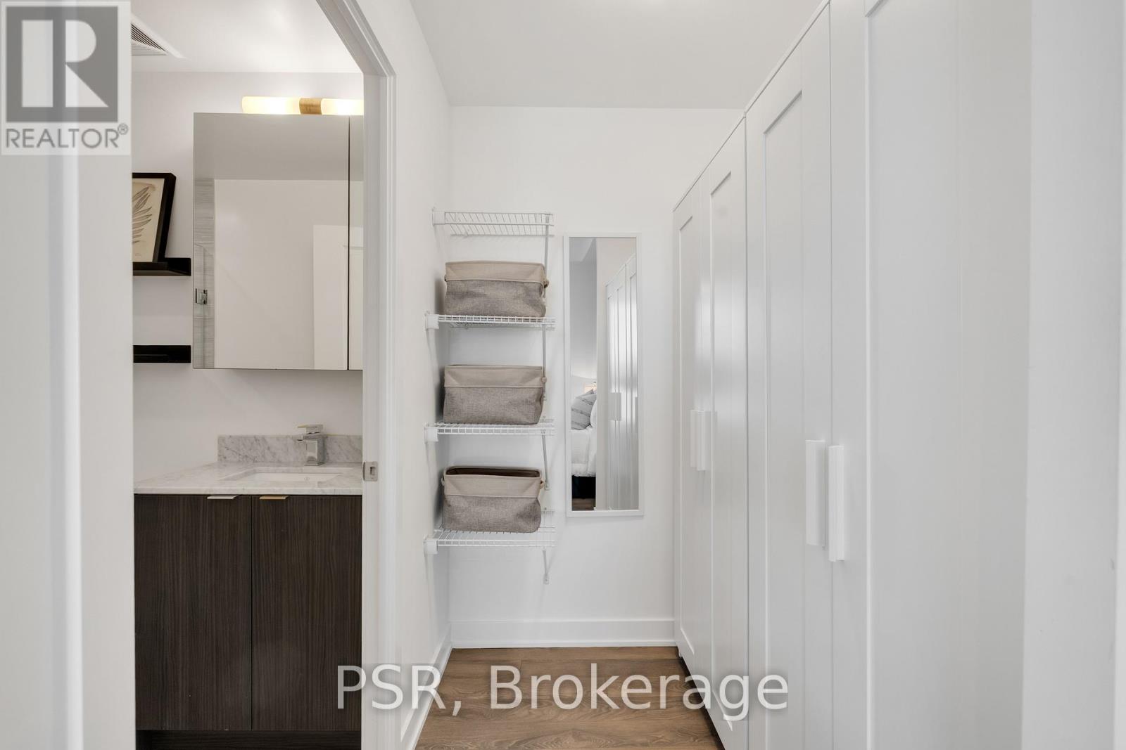 1029 - 100 Eagle Rock Way, Vaughan, Ontario  L6A 5B9 - Photo 16 - N12462825